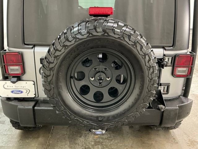 Used 2017 Jeep Wrangler Unlimited Sport image 5