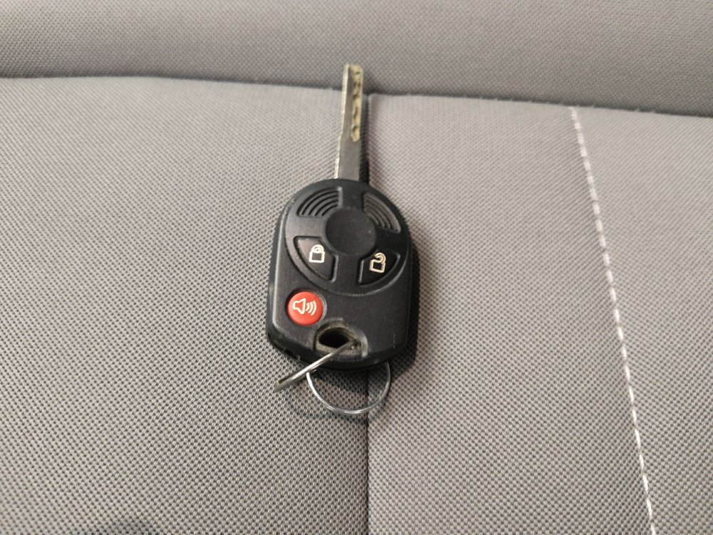 Used 2017 Ford Escape S FWD image 32