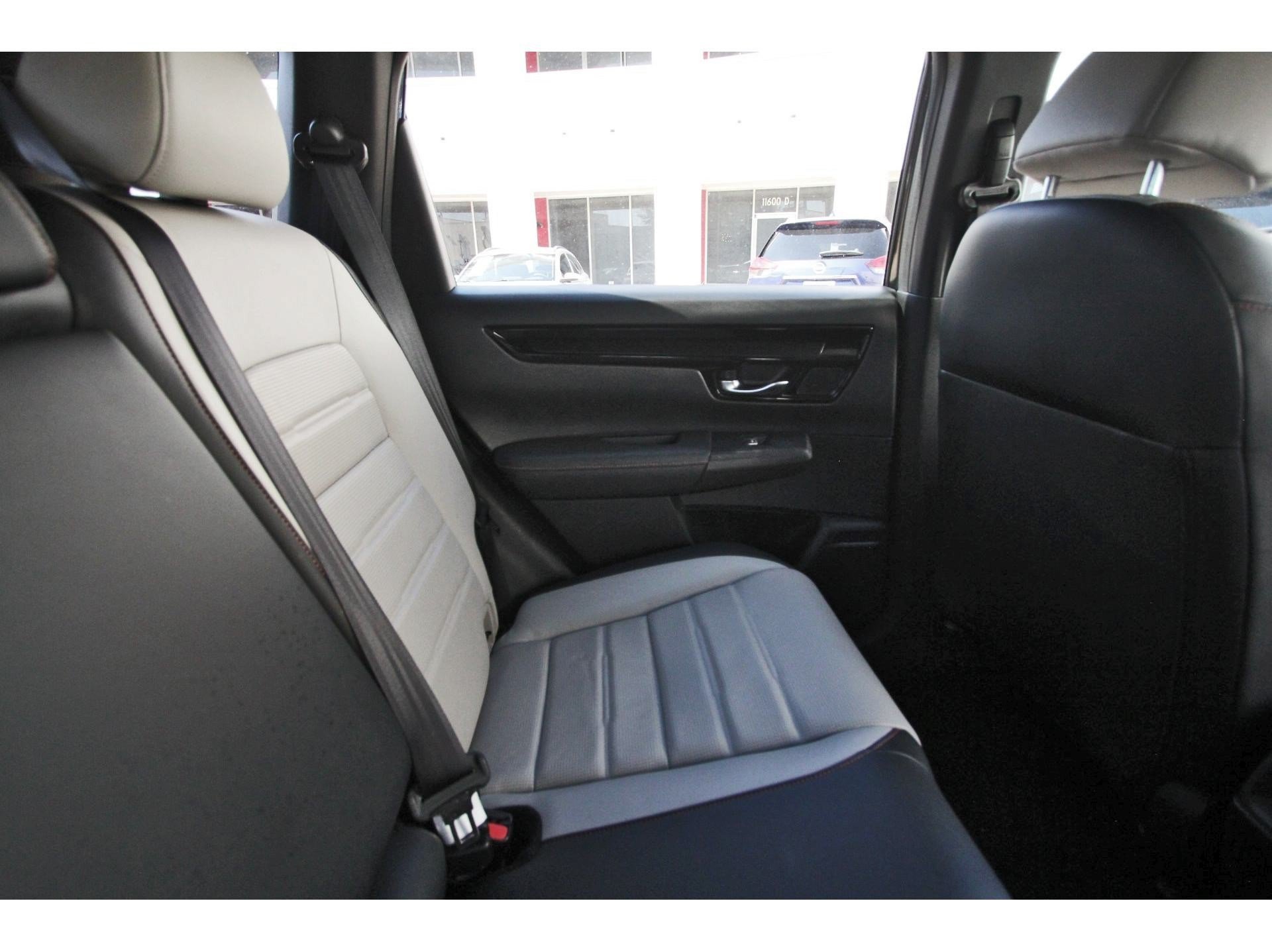 Used 2025 Honda CR-V Sport Touring image 13