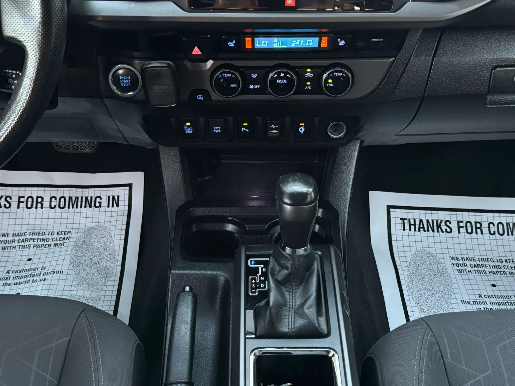 Used 2016 Toyota Tacoma TRD Sport RWD image 26