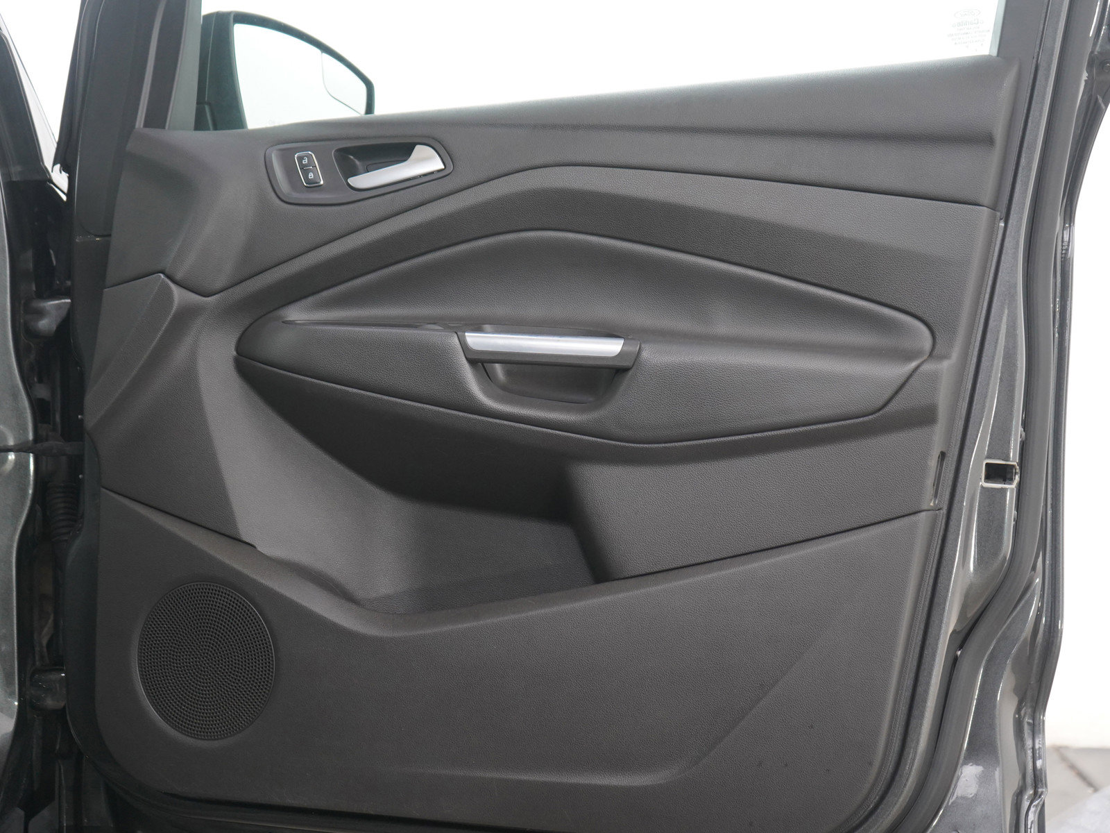 Used 2015 Ford Escape SE image 9