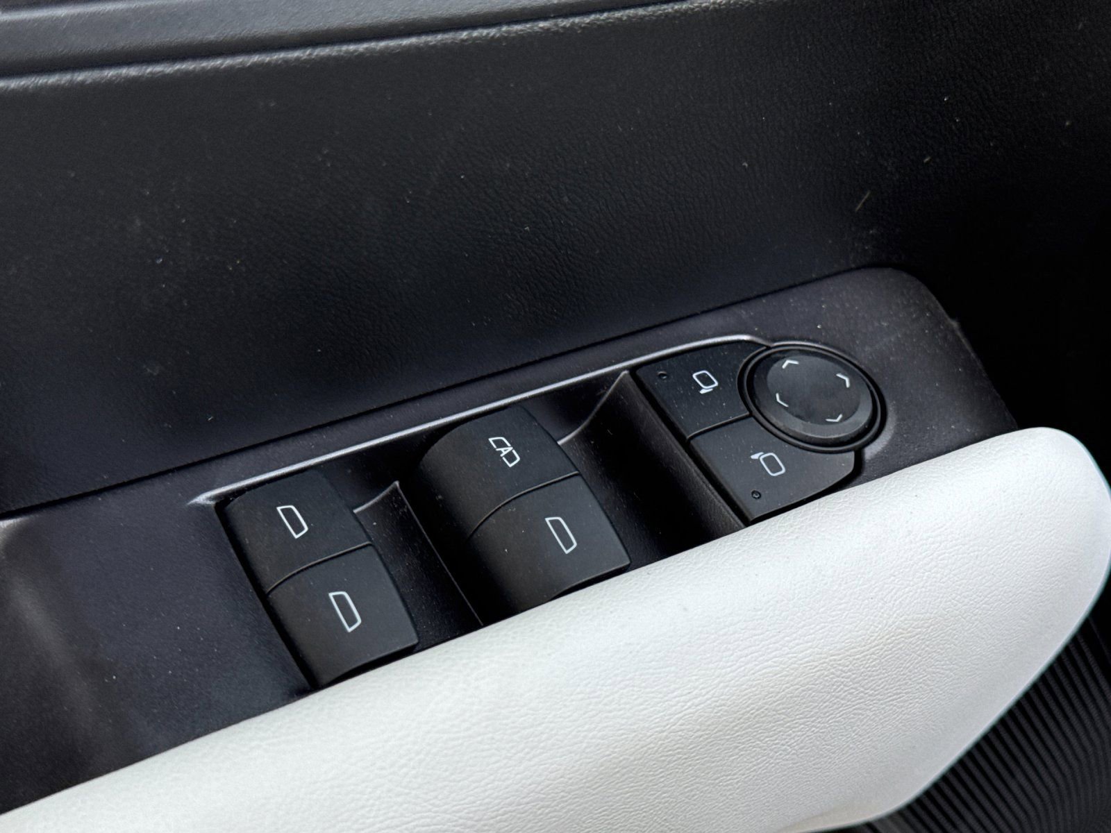 New 2024 GMC Canyon AT4X w/ AT4X AEV Edition image 11