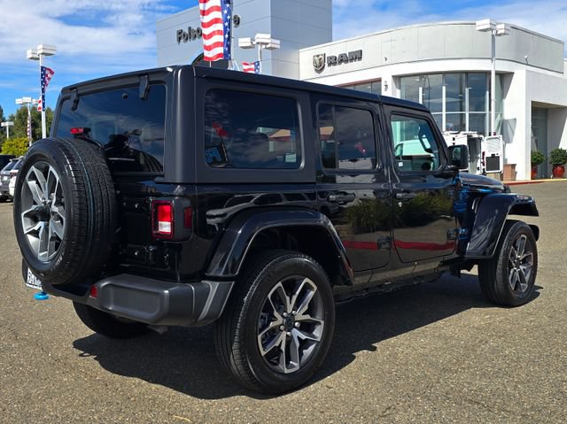 Used 2024 Jeep Wrangler Unlimited AWD/4WD image 4