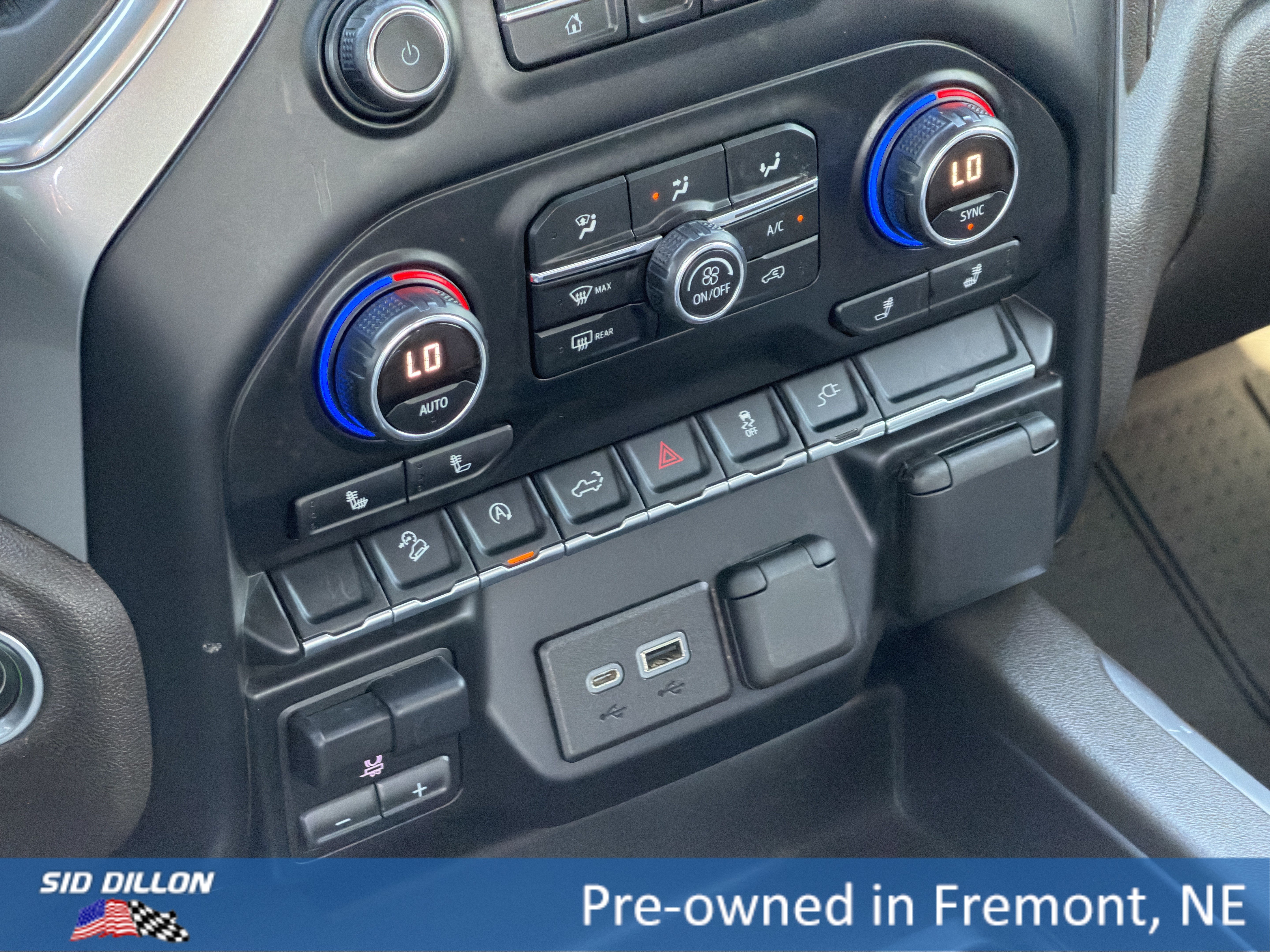 Certified 2019 Chevrolet Silverado 1500 RST AWD/4WD image 11