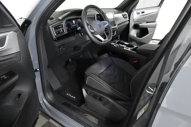 New 2026 Volkswagen Atlas Cross Sport SE FWD image 27
