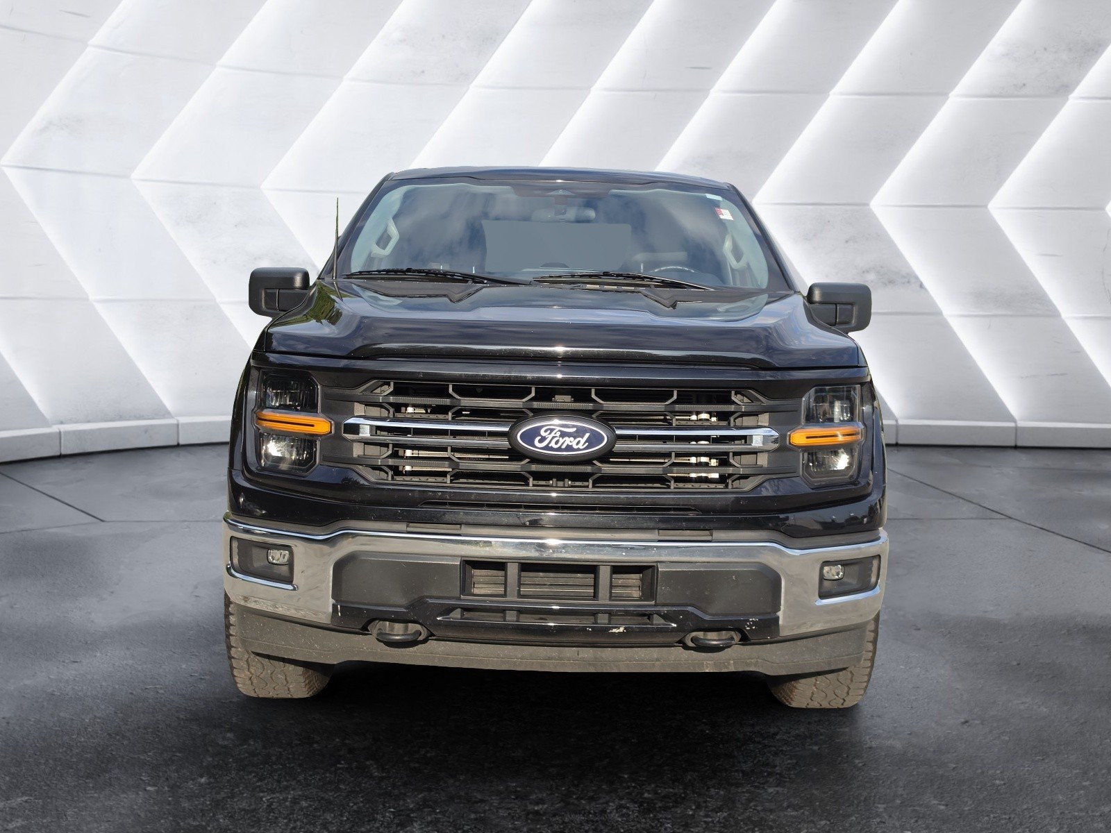 Used 2025 Ford F150 XLT w/ Equipment Group 301A Standard AWD/4WD image 7