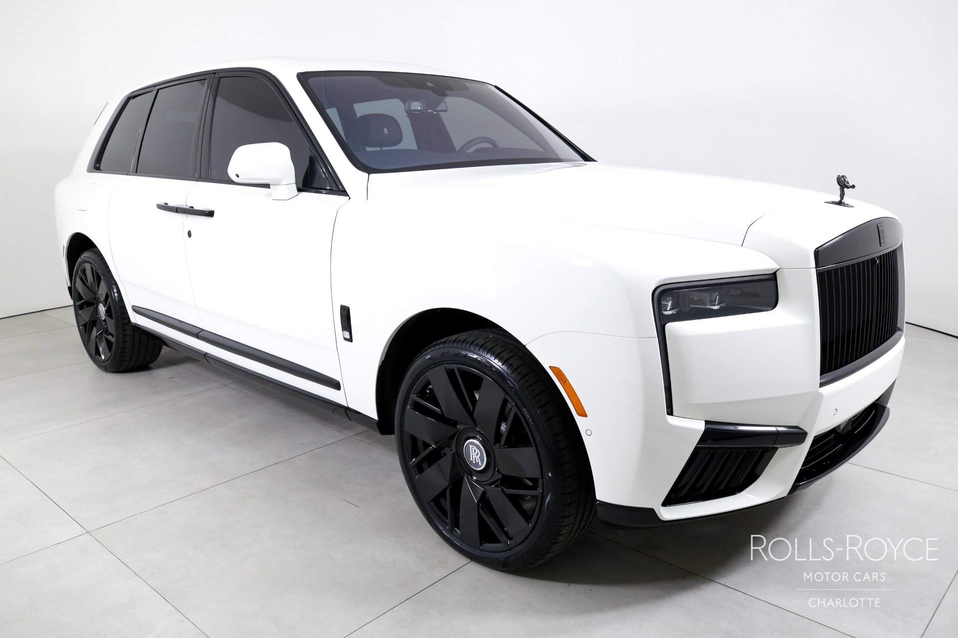 New 2026 Rolls-Royce Cullinan AWD/4WD image 6