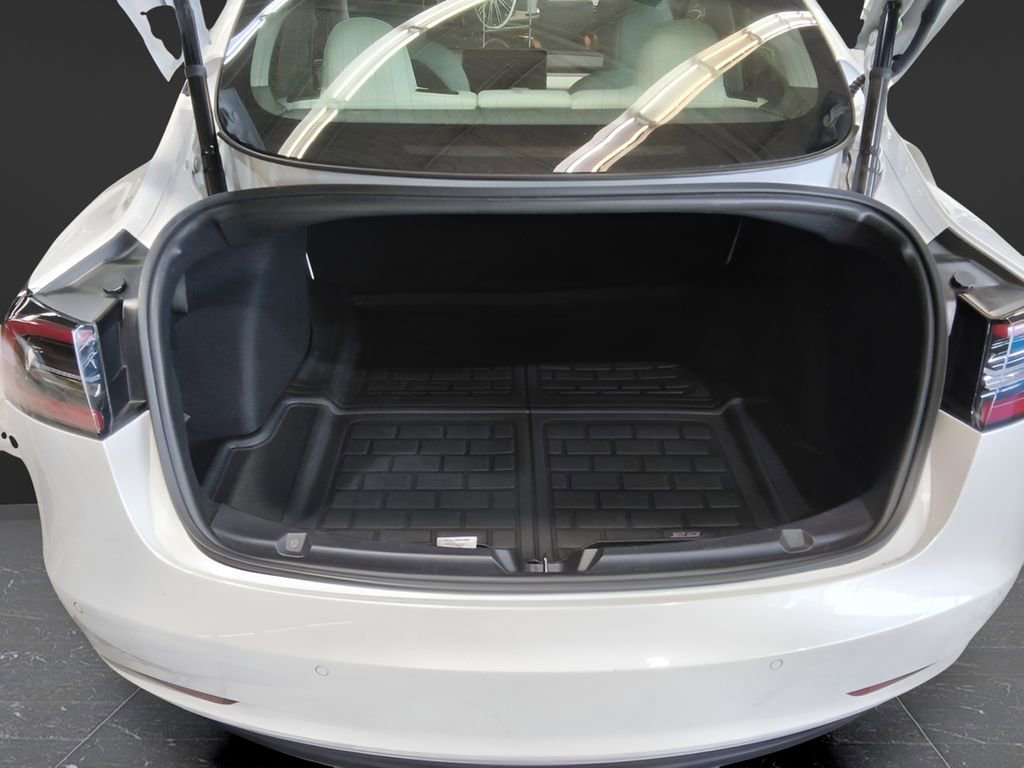 Used 2020 Tesla Model 3 Long Range AWD/4WD image 9