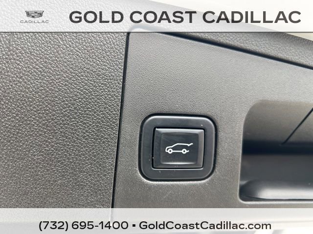 Used 2022 Cadillac XT4 Premium Luxury w/ Enhanced Visibility Package image 12
