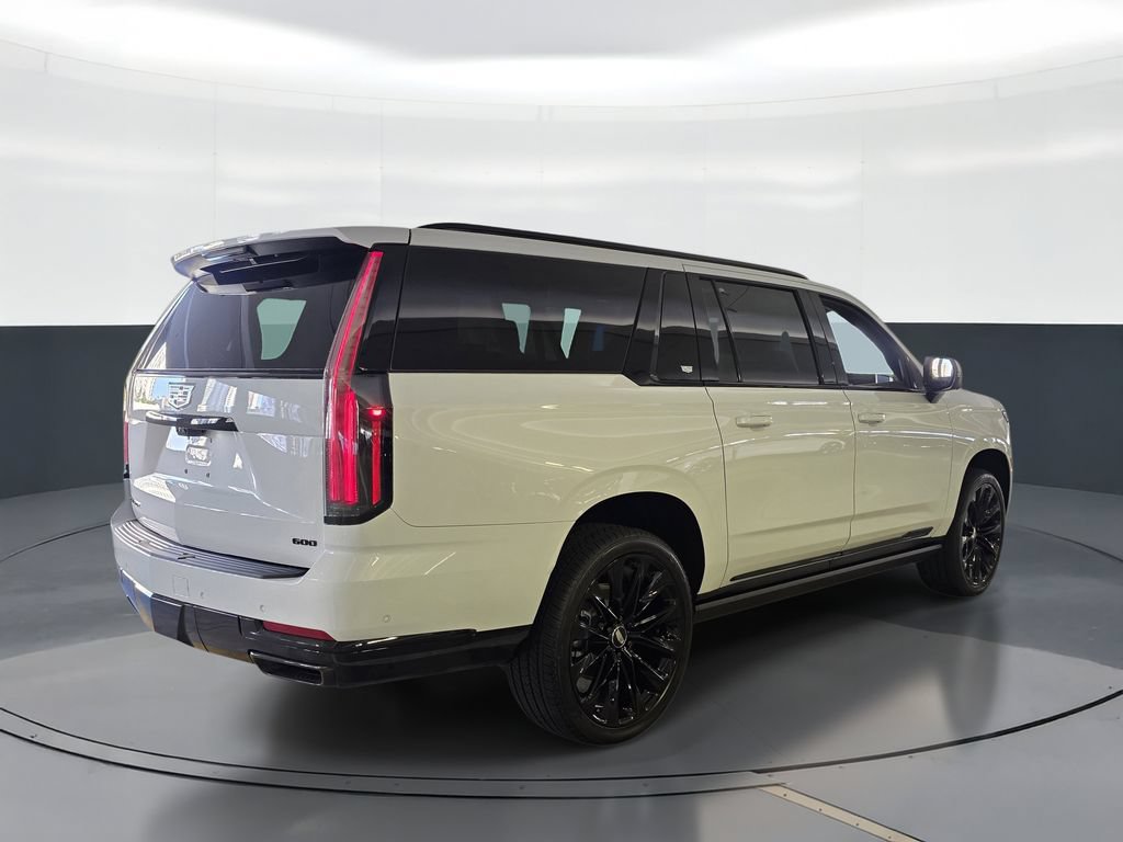 Used 2026 Cadillac Escalade ESV Platinum Sport w/ LPO, ONYX Package AWD/4WD image 3