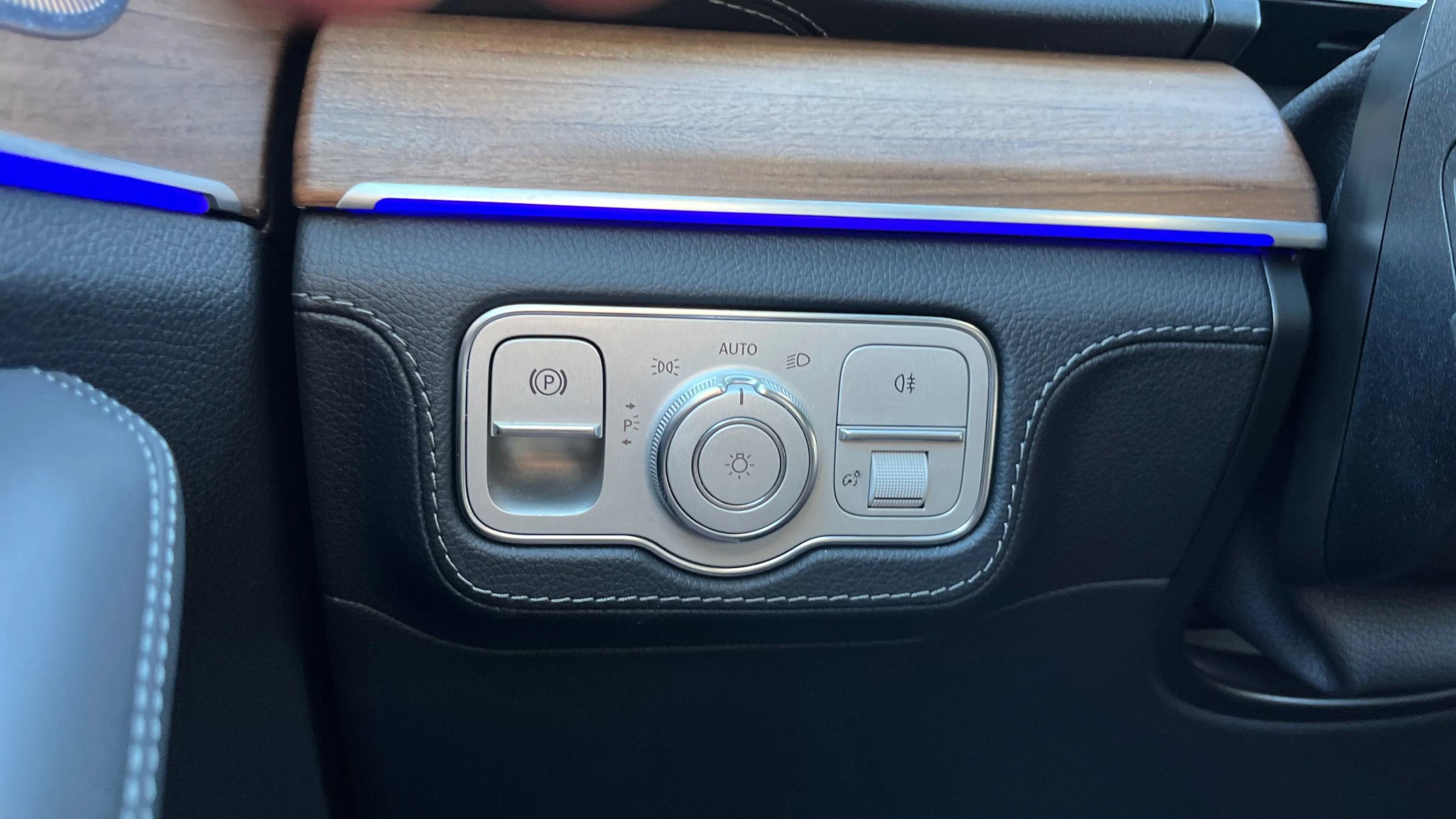 Used 2021 Mercedes-Benz GLS 450 4MATIC image 22