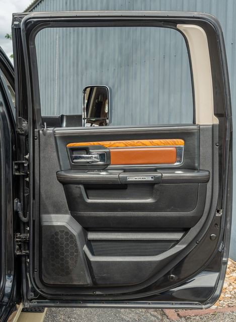 Used 2017 RAM 3500 Laramie Longhorn image 39