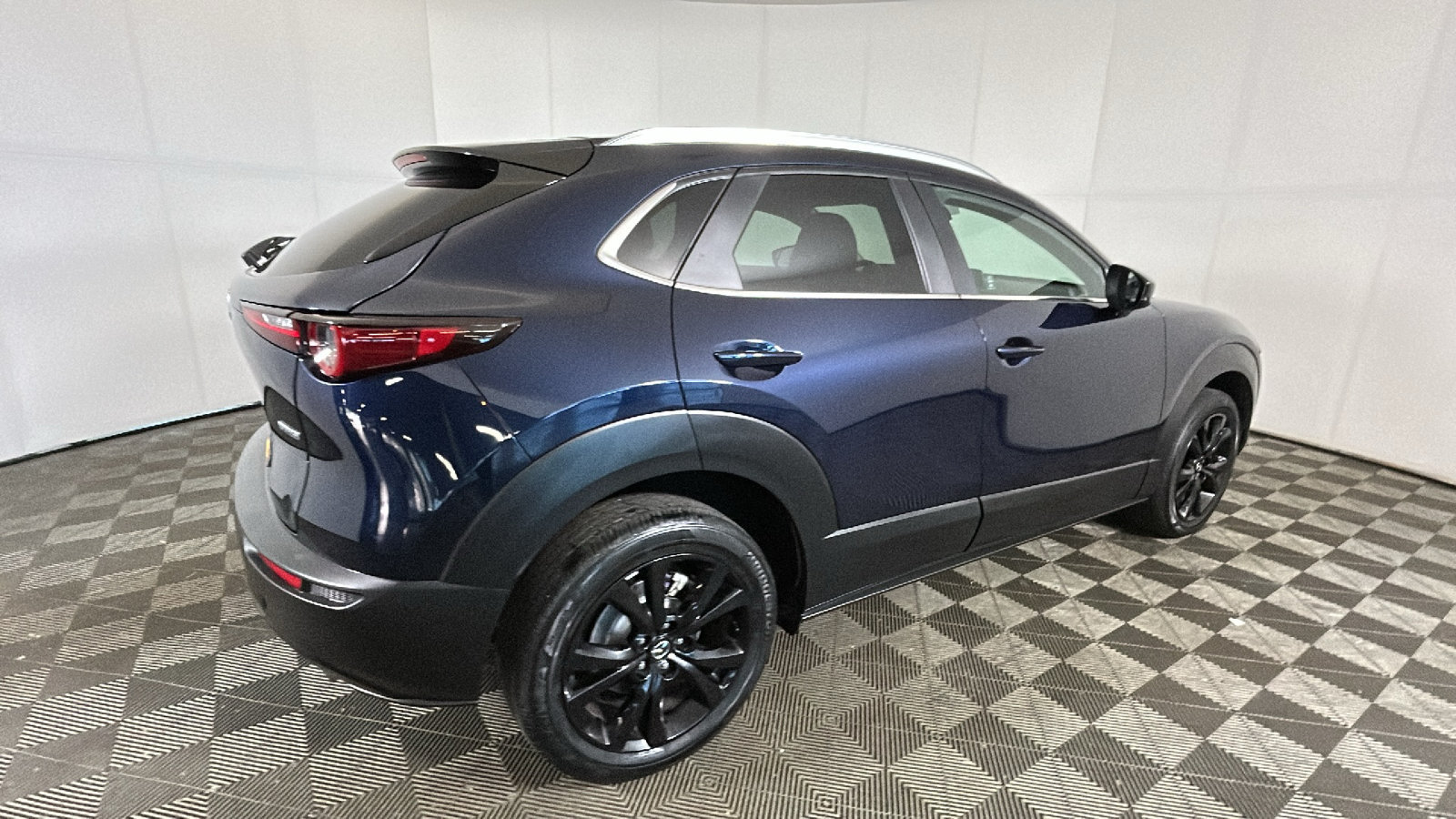 Used 2025 MAZDA CX-30 AWD 2.5 S w/ Select Sport Pkg image 3