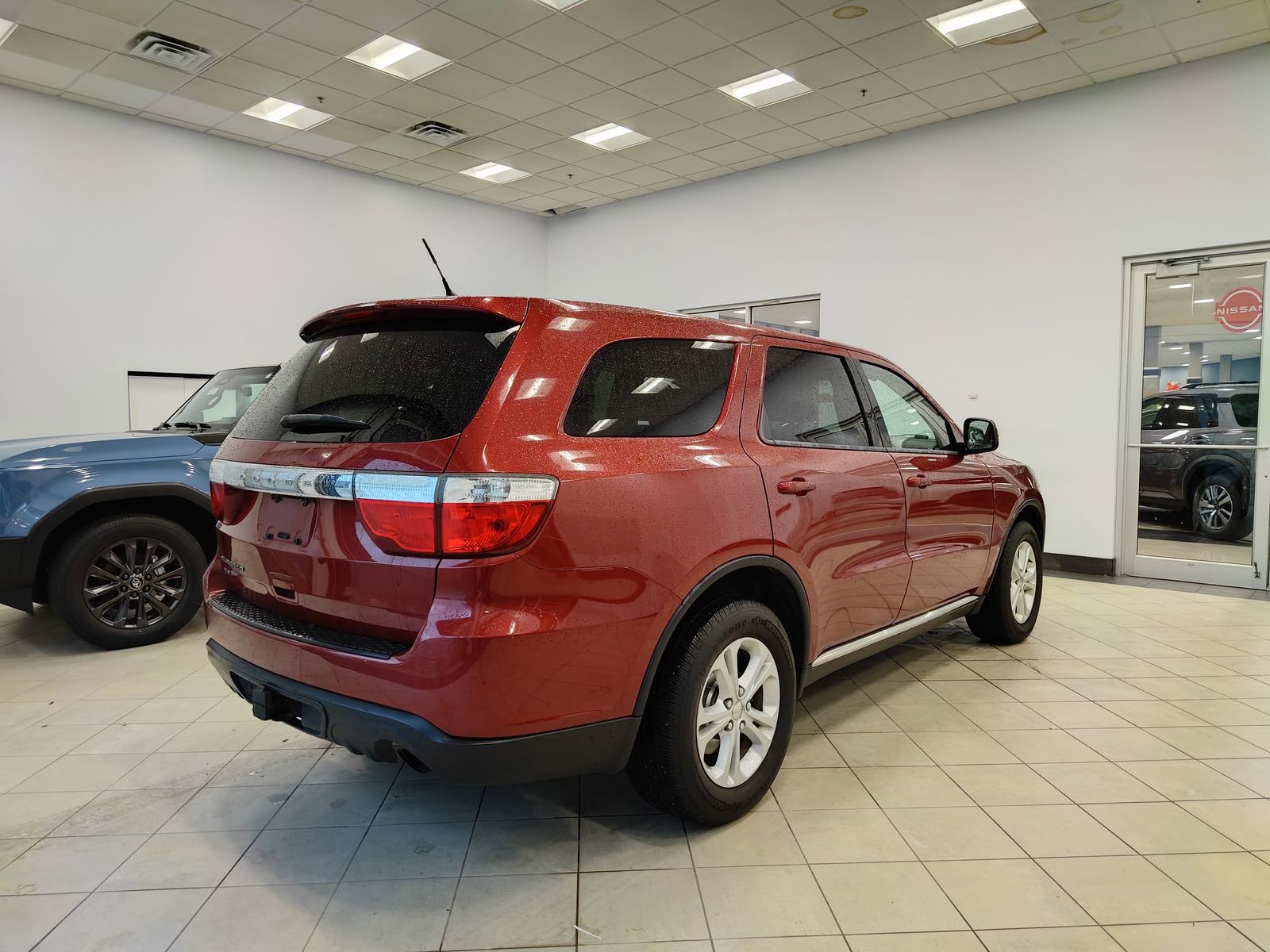 Used 2013 Dodge Durango SXT w/ Trailer Tow Group IV AWD/4WD image 3