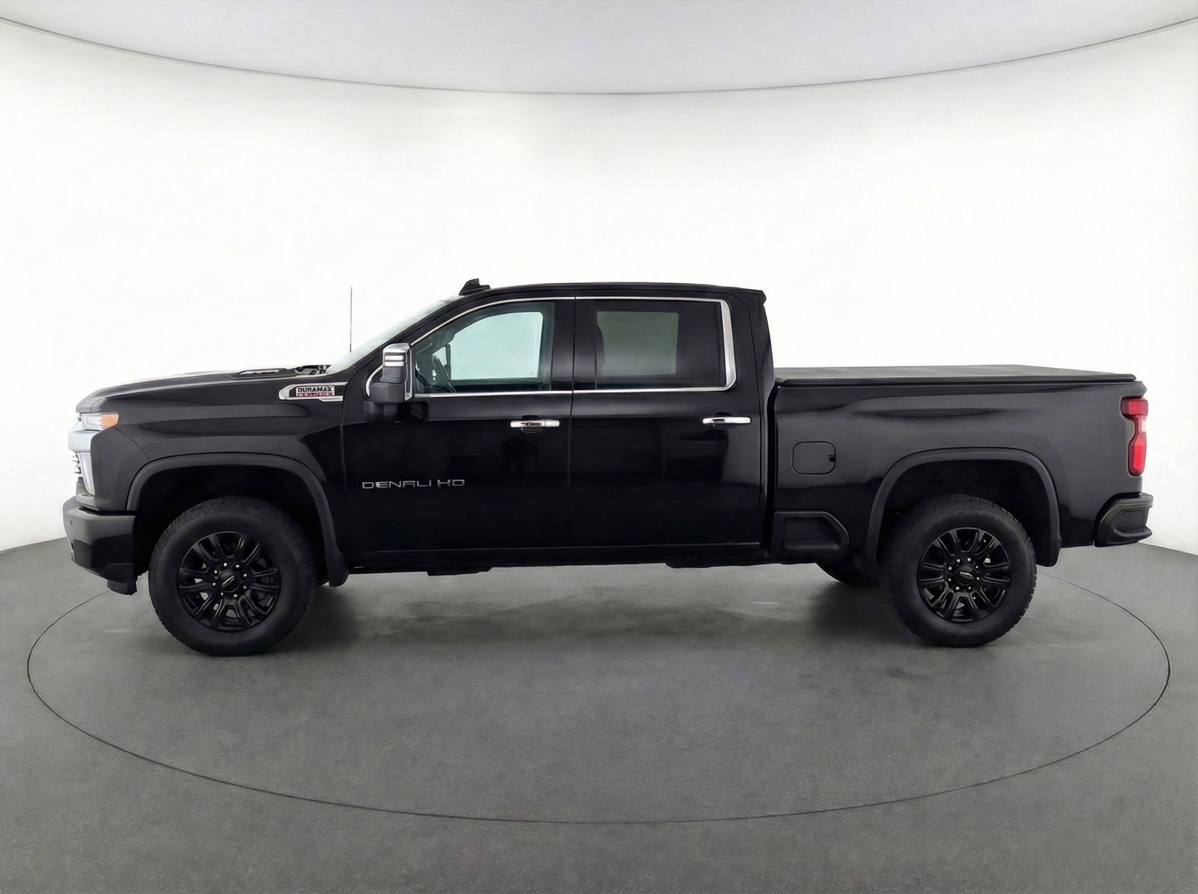 Certified 2022 GMC Sierra 2500 Denali w/ Denali Black Diamond Edition image 2