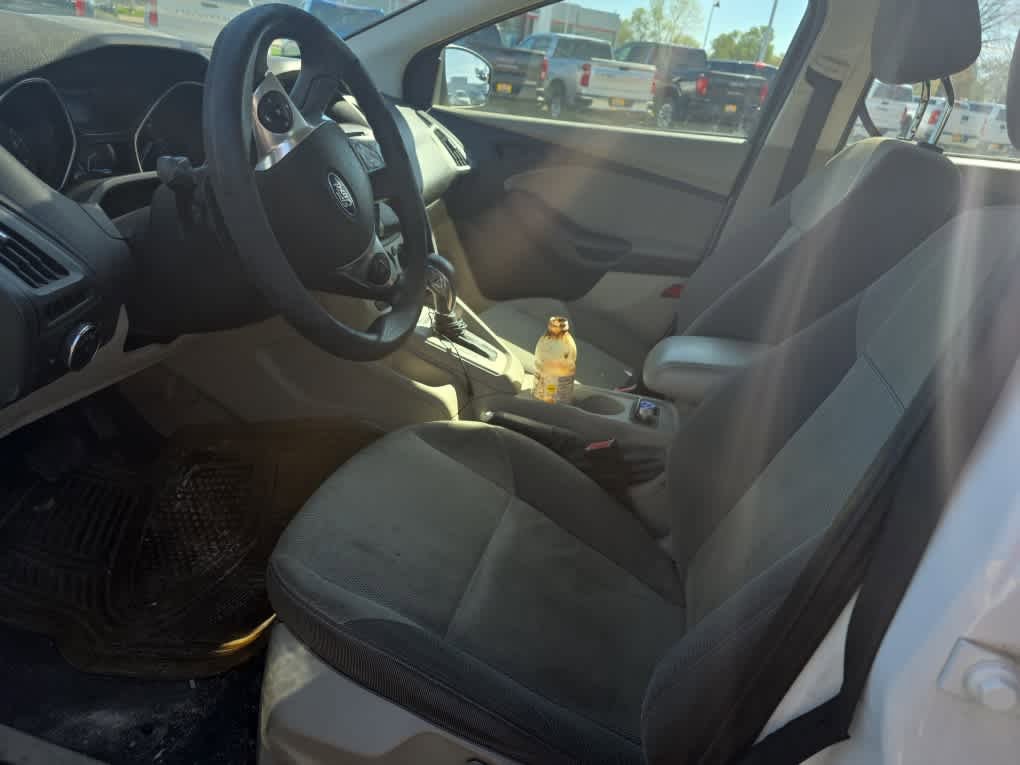Used 2012 Ford Focus SE FWD image 5