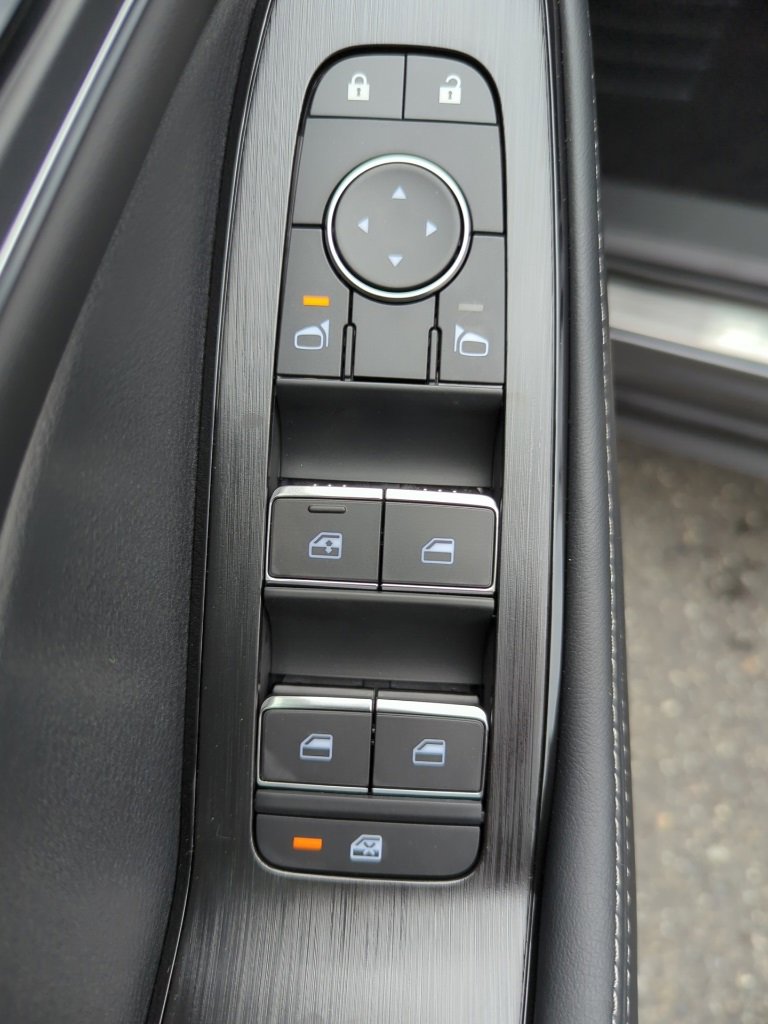 New 2026 Nissan Rogue Platinum image 10