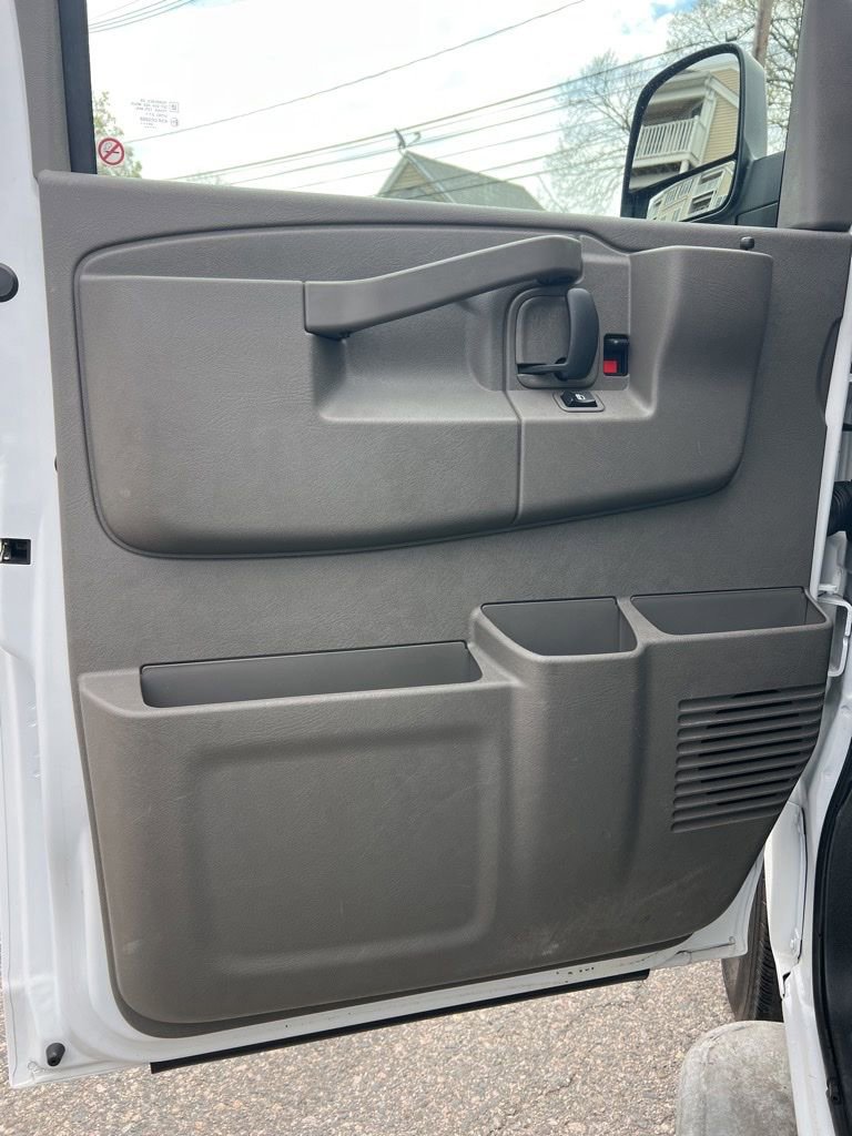 Used 2024 Chevrolet Express 2500 w/ Driver Convenience Package RWD image 13