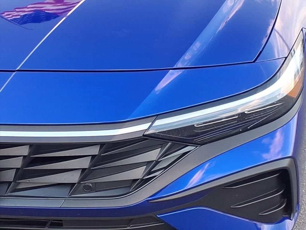 Used 2026 Hyundai Elantra SE image 8