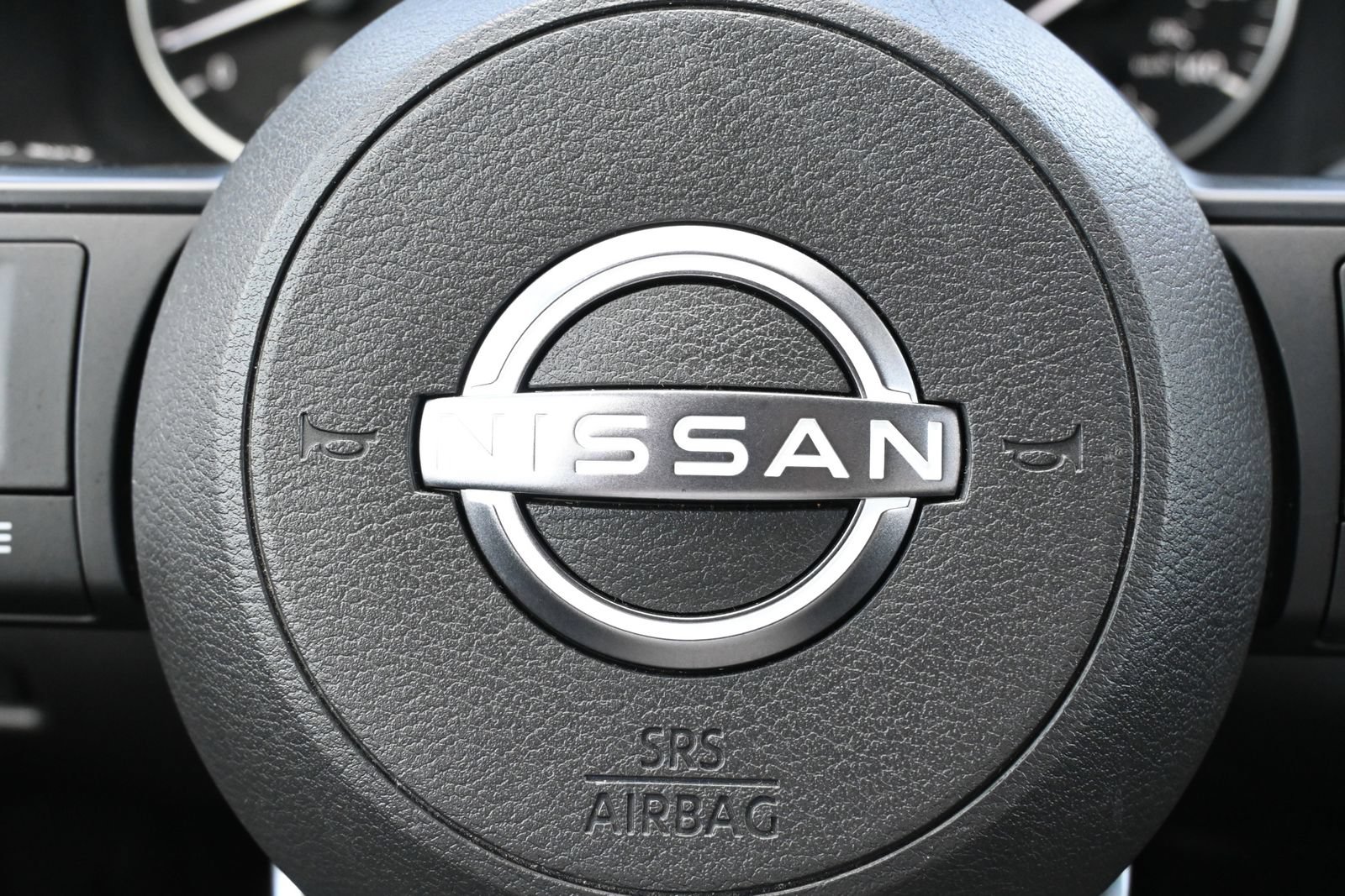 Used 2024 Nissan Rogue S AWD/4WD image 16