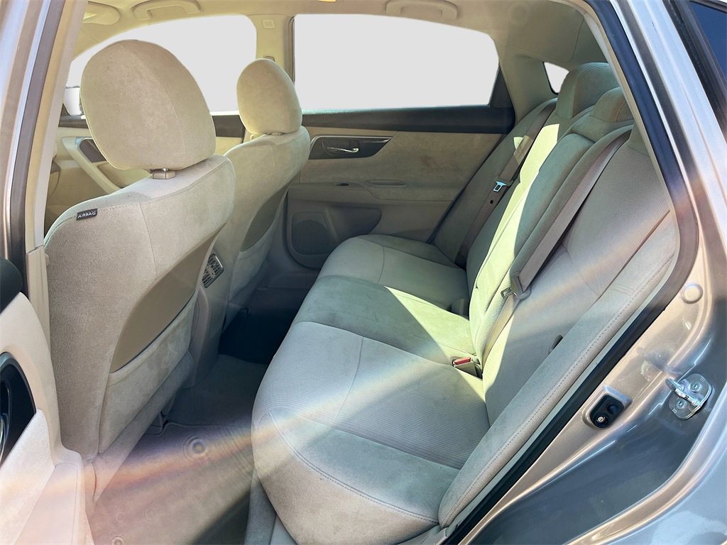 Used 2013 Nissan Altima 2.5 SV image 22