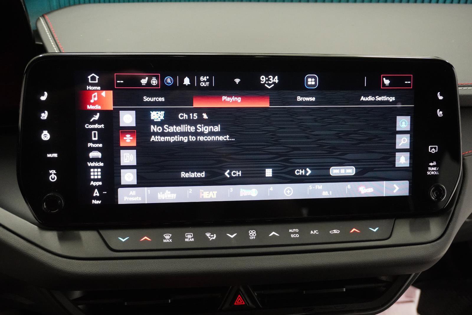 Used 2024 Dodge Charger R/T w/ Plus Group image 26