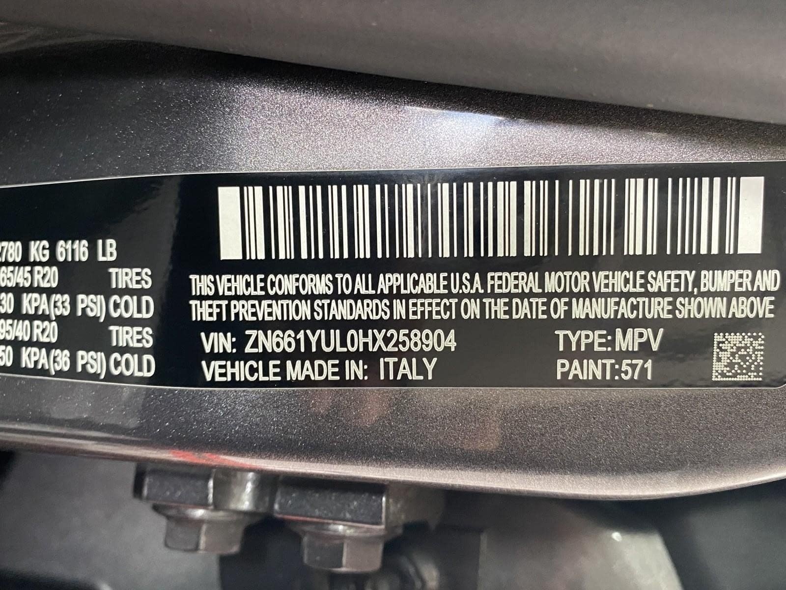 Used 2017 Maserati Levante S AWD/4WD image 30