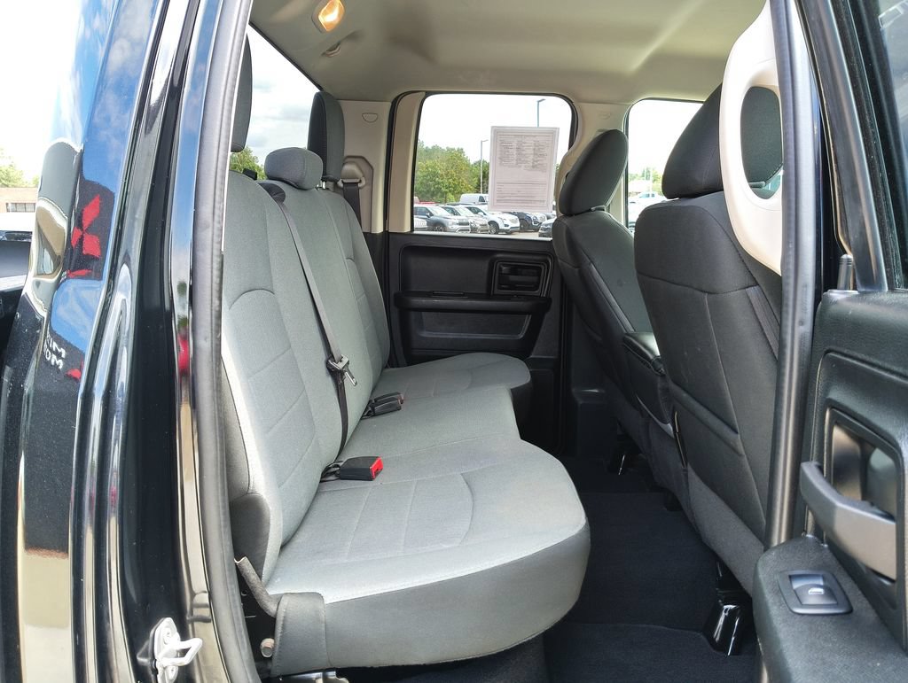 Used 2021 RAM 1500 Express w/ Wheel & Sound Group AWD/4WD image 9
