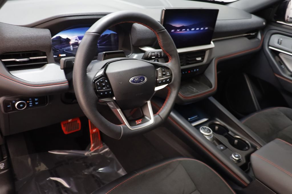 Used 2025 Ford Explorer ST w/ Sun And Sound Package image 6