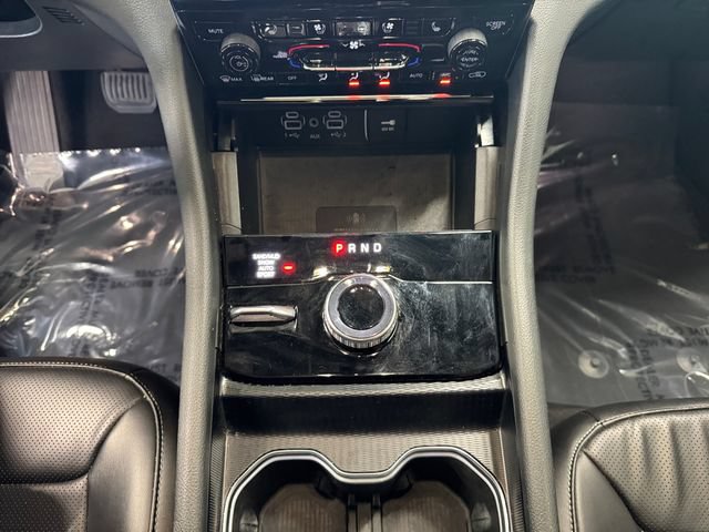 Used 2024 Jeep Grand Cherokee L Limited w/ Luxury Tech Group II AWD/4WD image 17