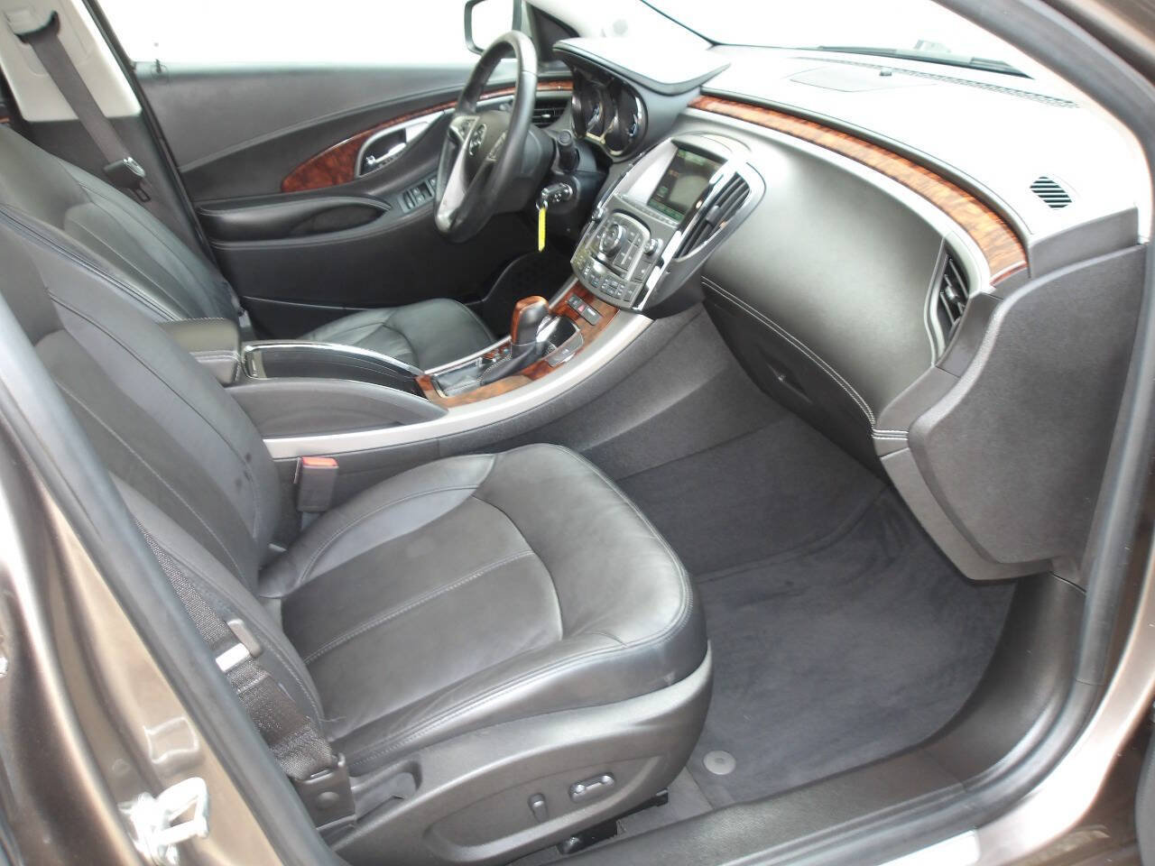 Used 2012 Buick LaCrosse Leather FWD image 22