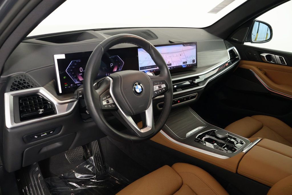 Used 2026 BMW X5 sDrive40i w/ Climate Comfort Package image 7