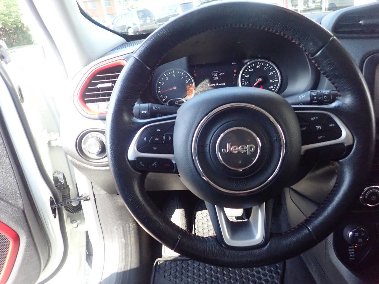 Used 2016 Jeep Renegade Trailhawk w/ Cold Weather Group image 10