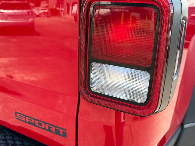 Used 2020 Jeep Gladiator Sport w/ Quick Order Package 24S AWD/4WD image 33