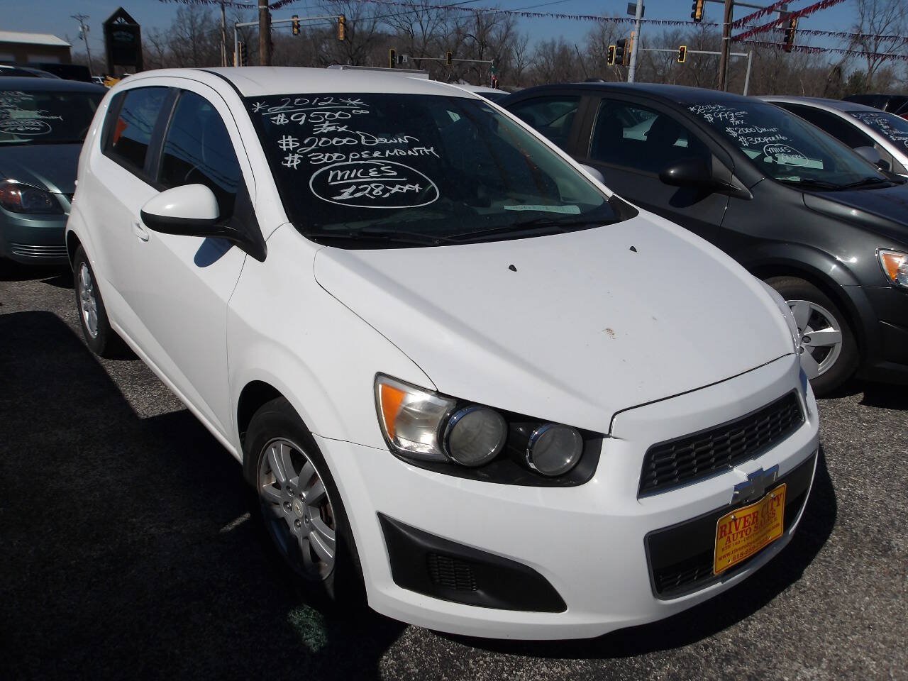 Used 2012 Chevrolet Sonic LS FWD image 1