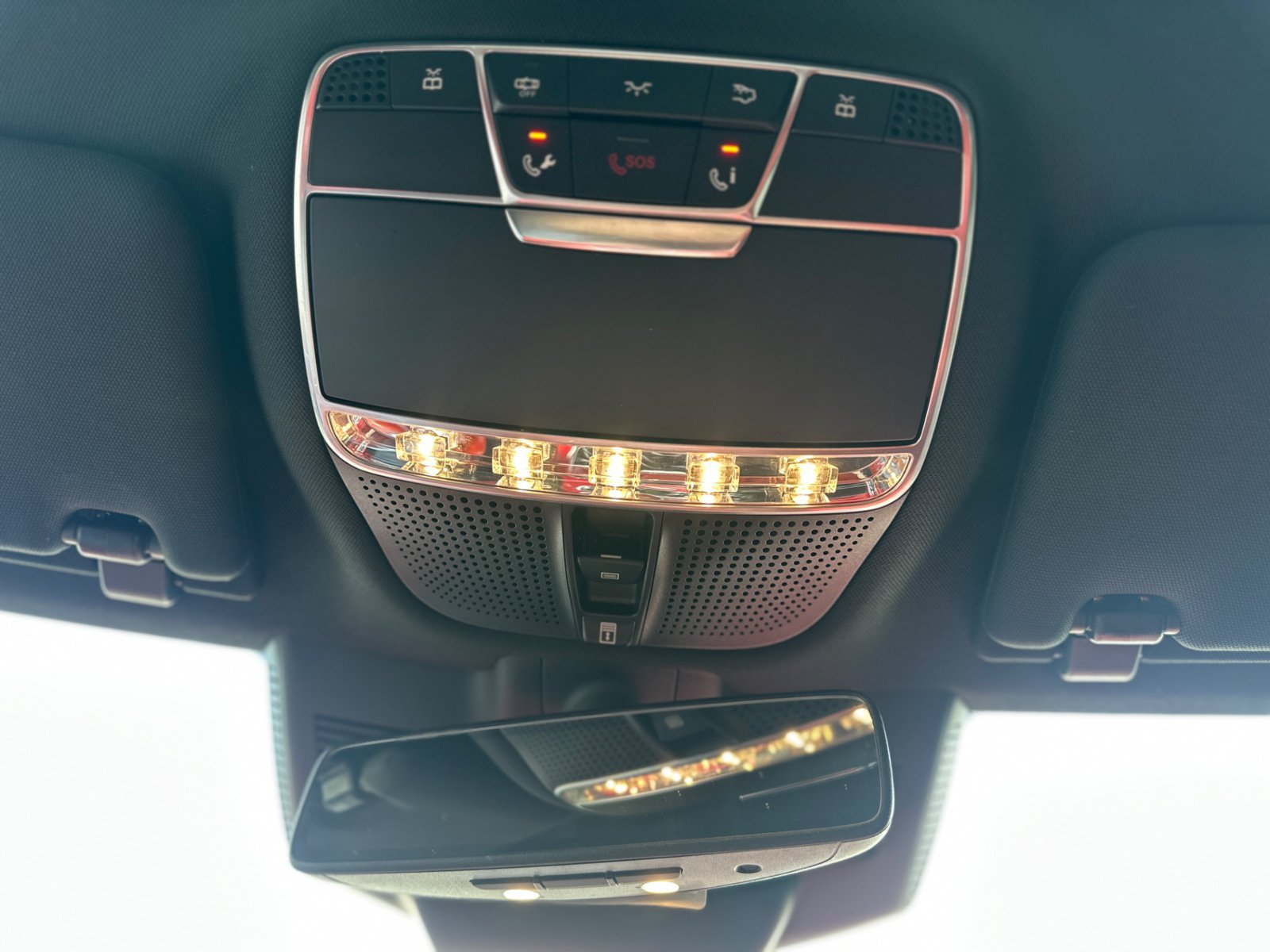 Used 2018 Mercedes-Benz S 560 4MATIC Sedan w/ AMG Line Exterior image 31