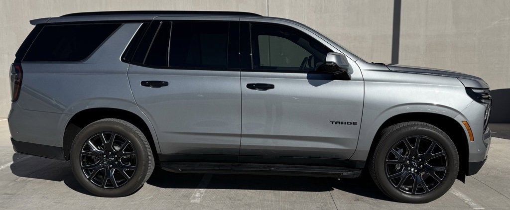 Used 2025 Chevrolet Tahoe RST w/ RST Capability Package image 3
