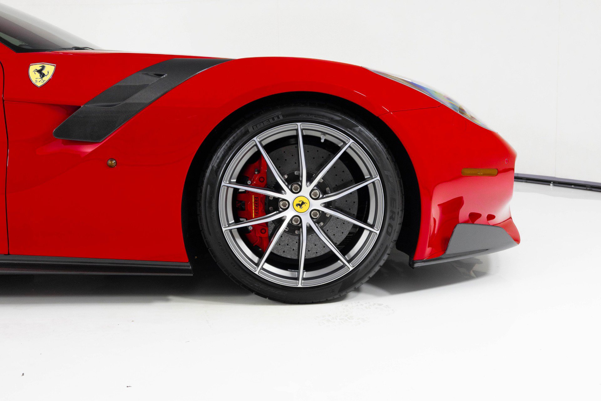 Used 2017 Ferrari F12tdf image 13