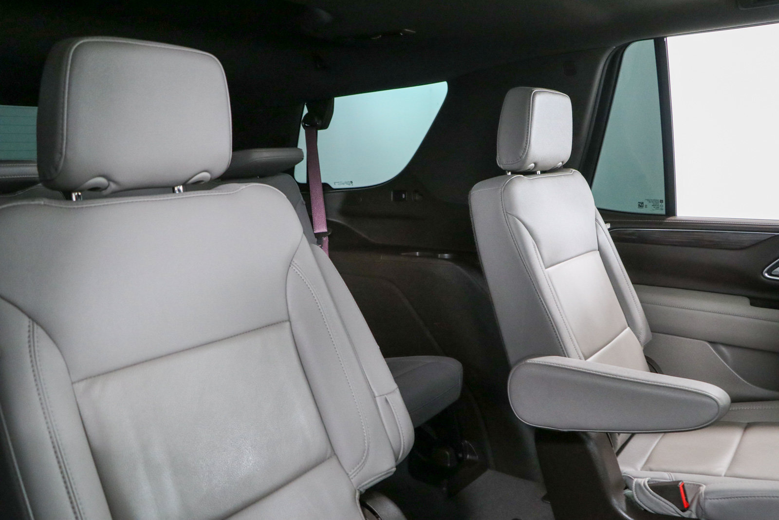 Used 2024 Chevrolet Tahoe LT w/ LT Signature Package RWD image 32