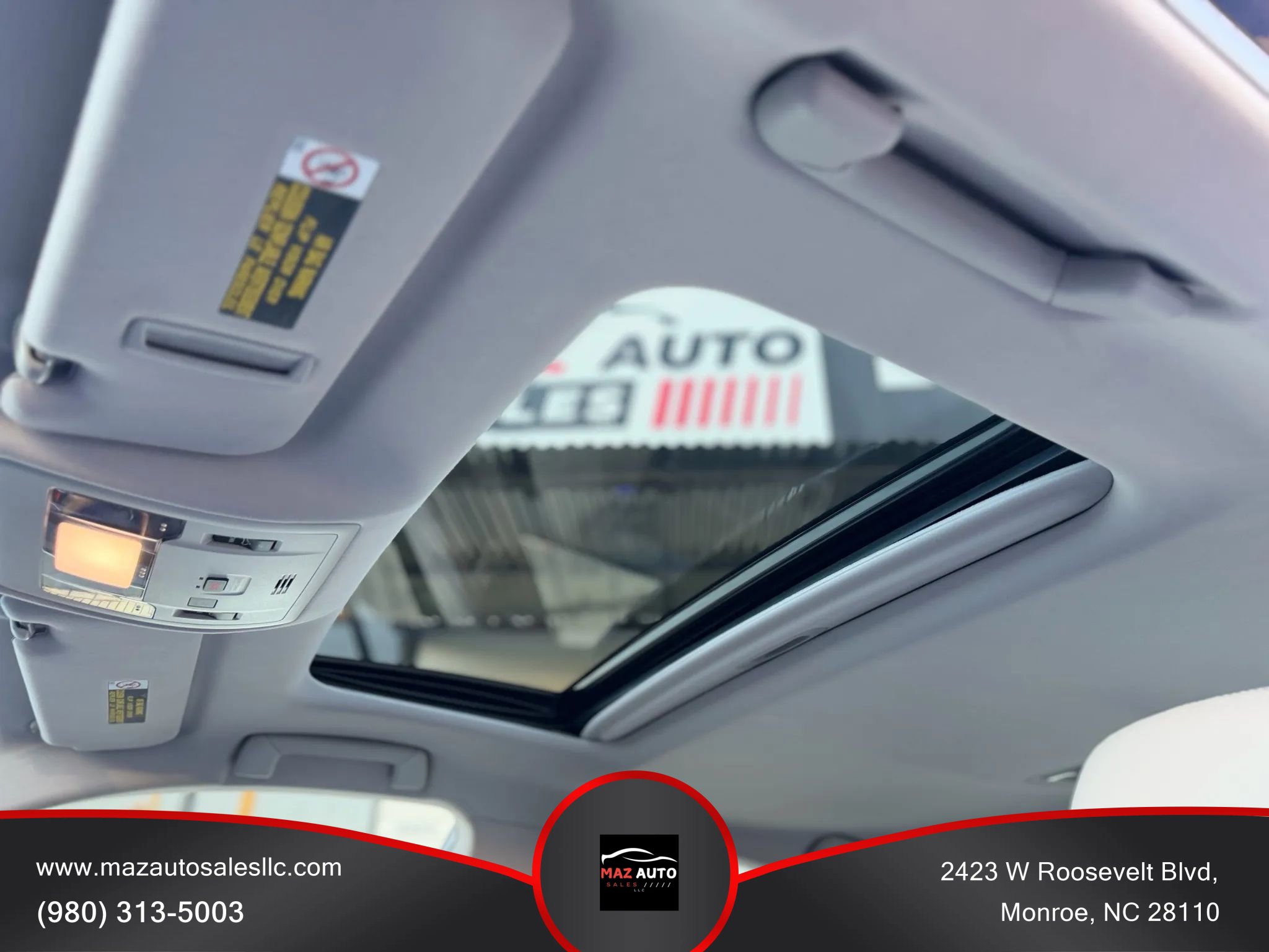 Used 2016 Lexus ES 350 w/ Navigation System Package image 18