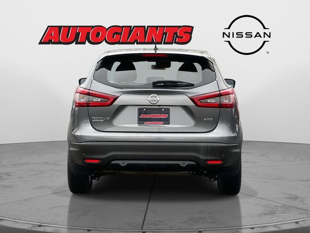 Used 2022 Nissan Rogue Sport S image 4