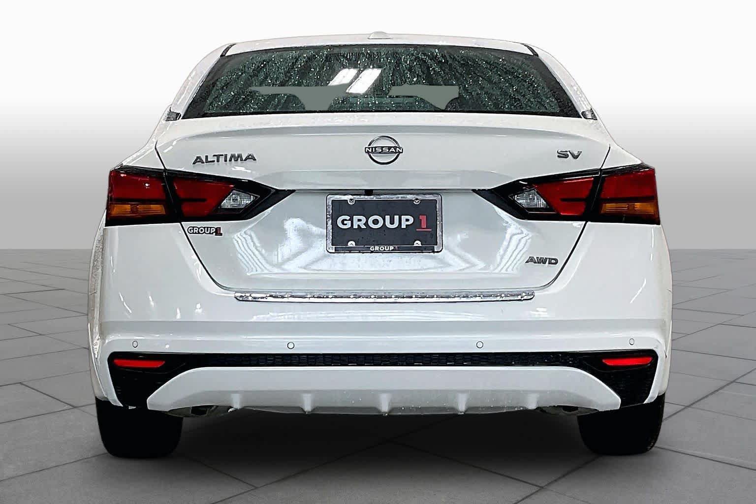 Used 2023 Nissan Altima 2.5 SV AWD/4WD image 5