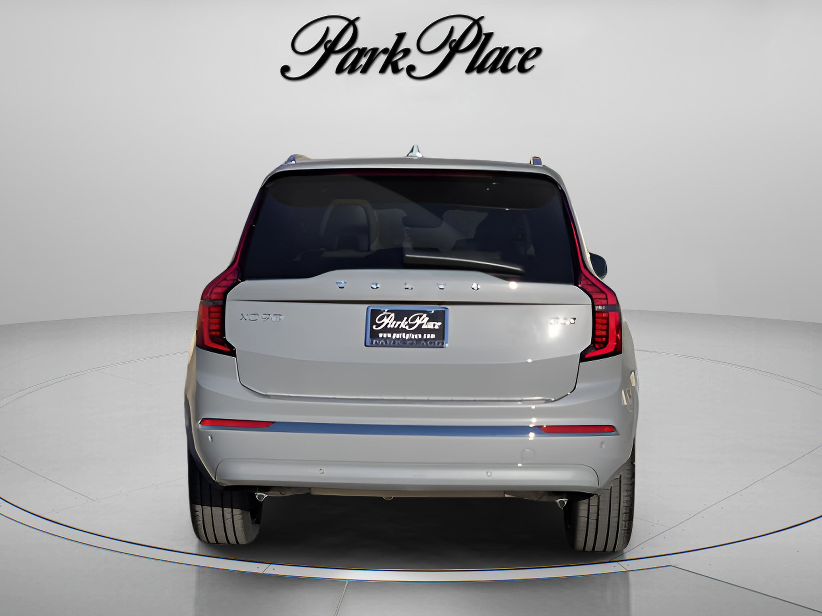 Used 2026 Volvo XC90 B6 Plus w/ Protection Package Premier AWD/4WD image 4