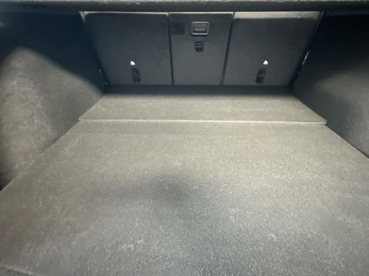 Used 2026 Tesla Model Y AWD image 25