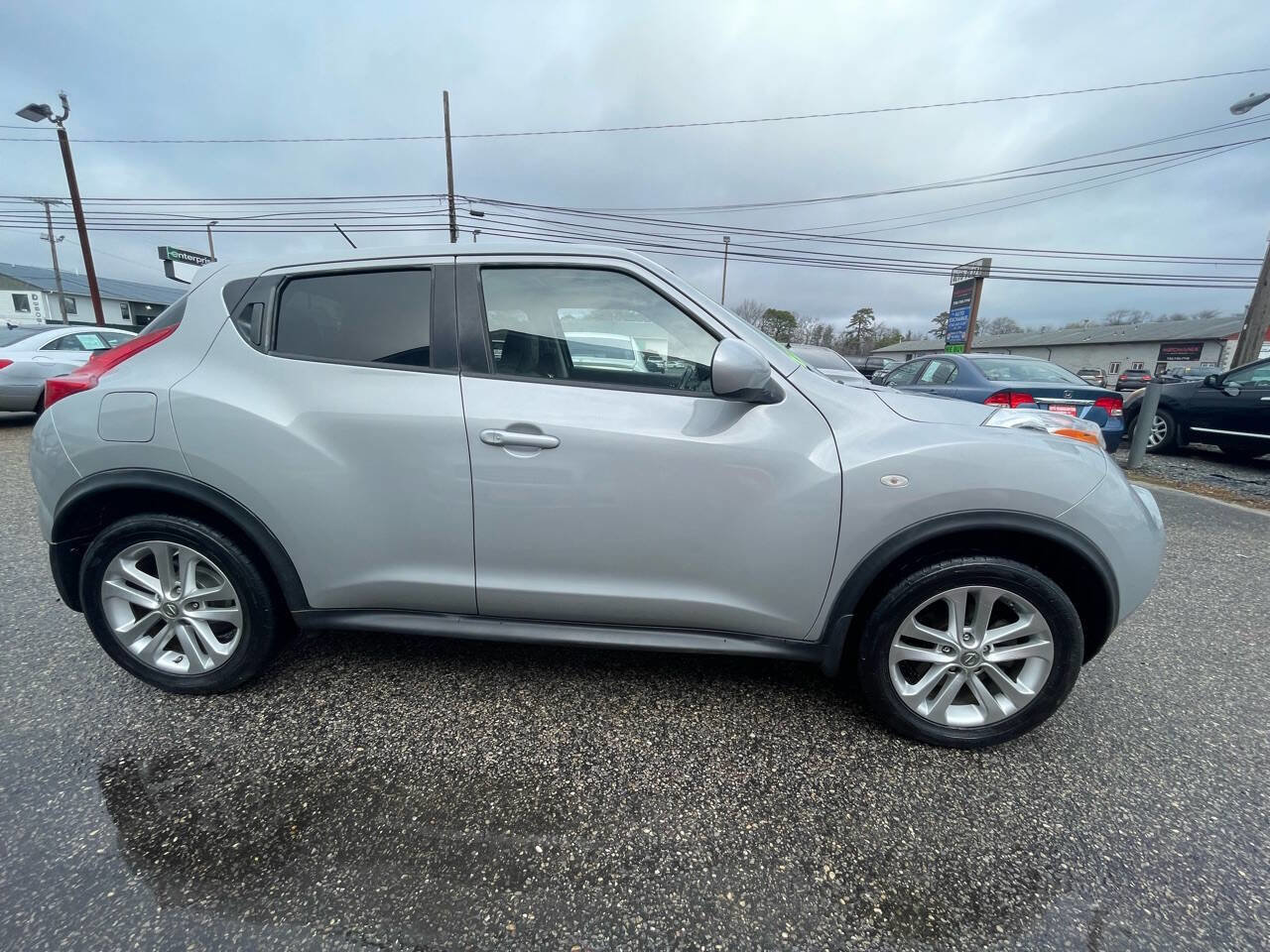 Used 2013 Nissan Juke SV image 13