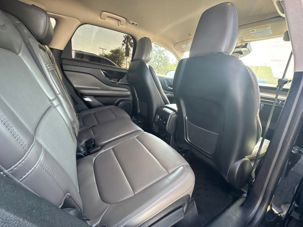 Used 2023 Lincoln Corsair Reserve FWD image 21
