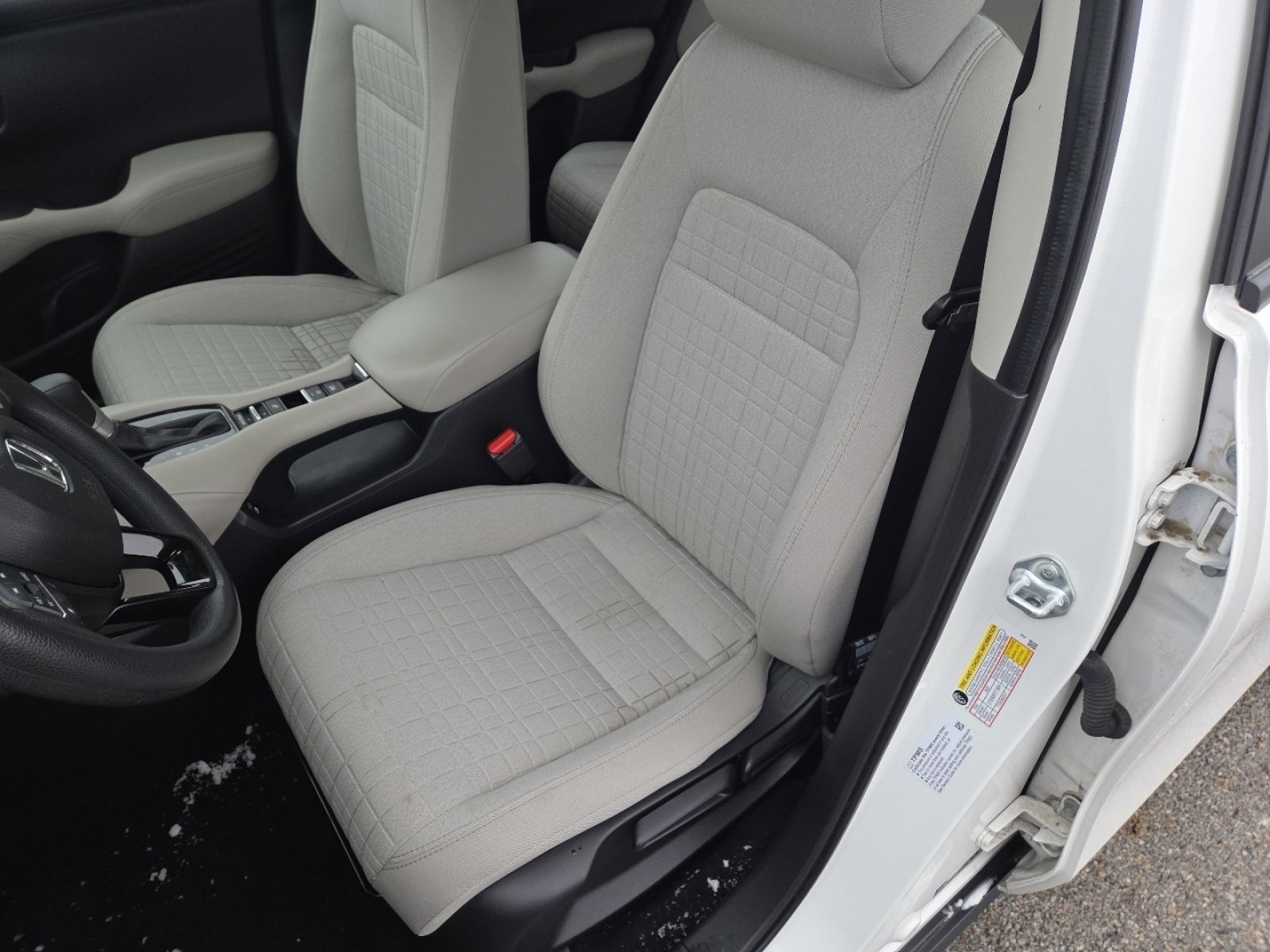 Used 2024 Honda HR-V LX image 21