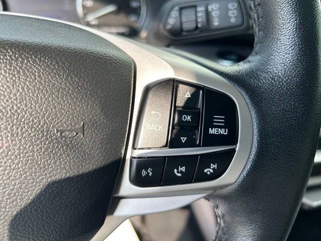 Used 2023 Ford Explorer XLT w/ Equipment Group 202A AWD/4WD image 18