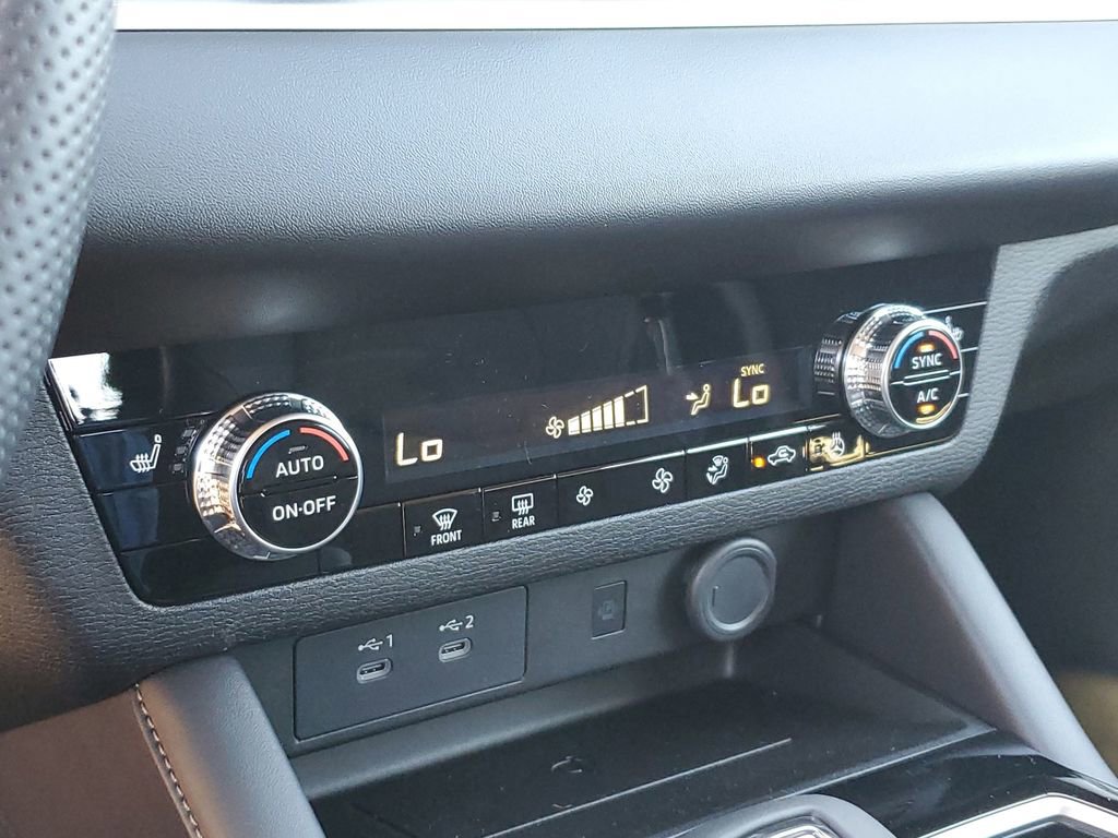 New 2026 Mitsubishi Outlander SE FWD image 24