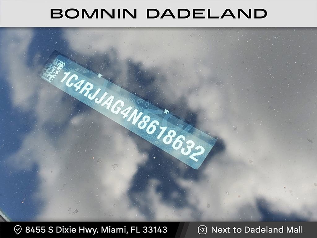 Used 2022 Jeep Grand Cherokee L Laredo w/ Luxury Tech Group I image 27